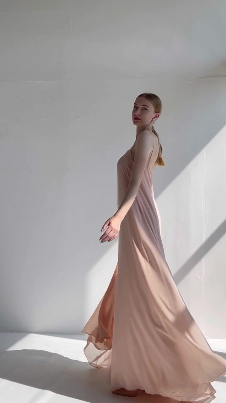 Isa Peach Flowy Chiffon Dress