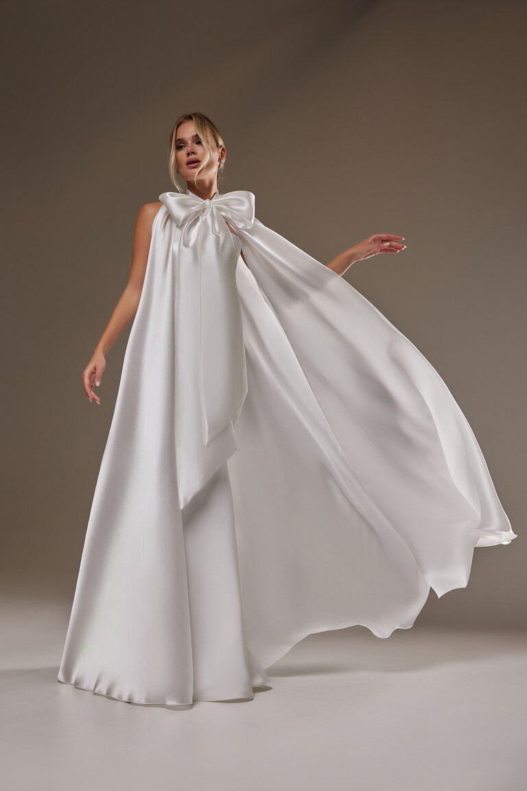 Cape Casey Cape Casey Ivory Long Bridal Cape with Bow