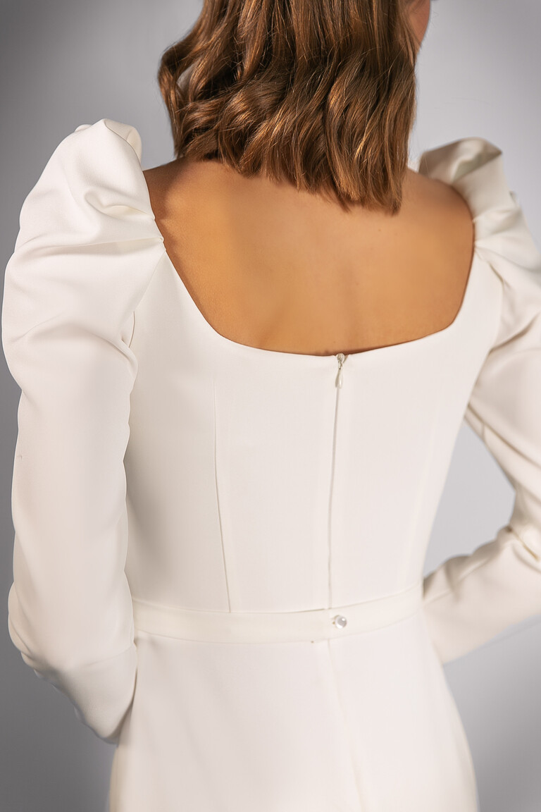 Bianca Modest Gown Back Bodice Detail Back bodice detail of Unona Bianca modest wedding gown showing square back zipper closure and delicate waistband.