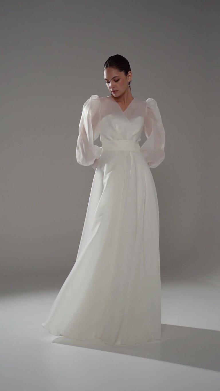 Cape Sonia preview video # 2 Cape Sonia Ivory Organza Wrap