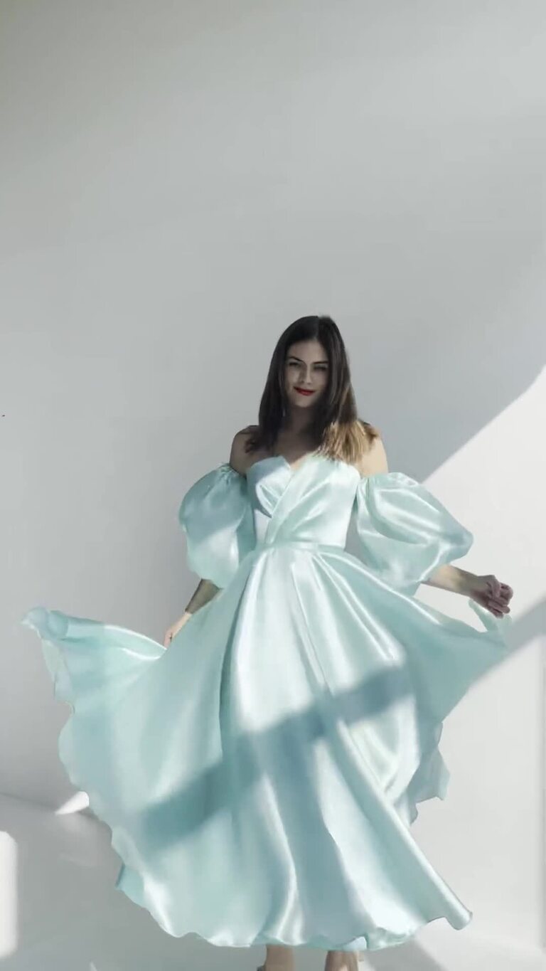 Grace midi & sleeves preview video # 2 Grace Tiffany Blue Midi Dress