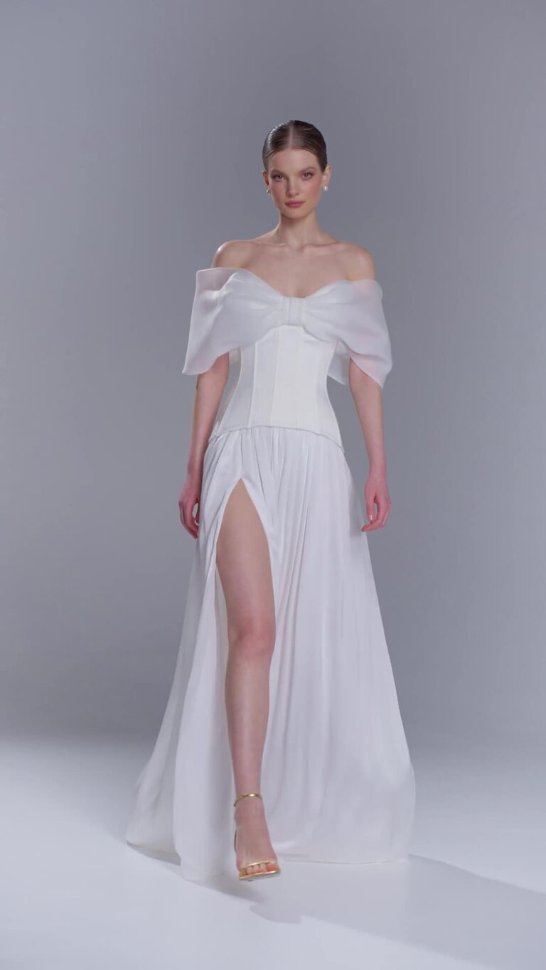Corset Blanche preview video # 2 Blanche Off-The-Shoulder Bridal Corset with Bow