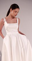 Vlada midi preview video # 12 Vlada Midi Square Neck Wedding Dress with Pockets preview video # 12